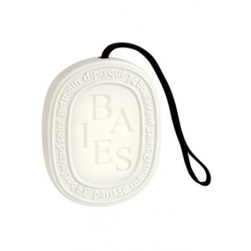 Diptyque Scented Oval Baies