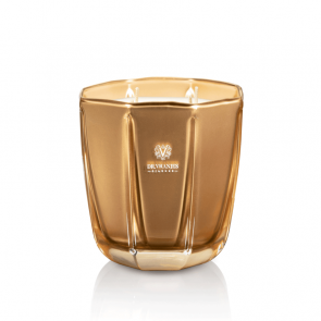 The Gold-Oud Nobile decorative scented candles, enclosed in refined glass vessels hand made by expert Tuscan artisans are perfect to wrap each room with a precious oriental sensation and infuse an enchanting perfumed atmosphere.